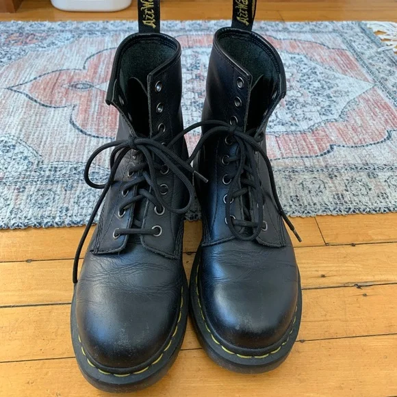 Doc Marten 1460s - Picture 2 of 5